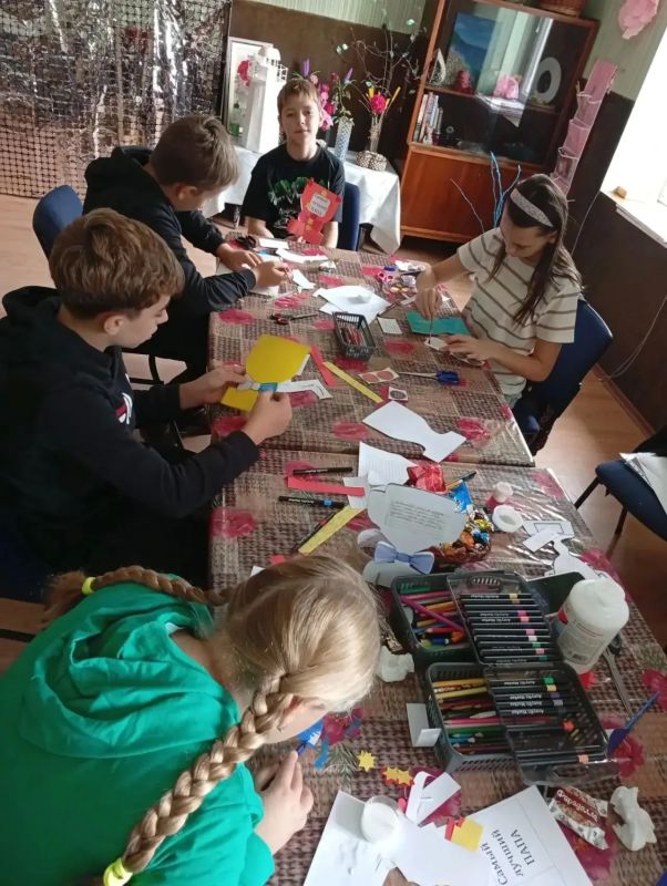 А мы продолжаем знакомить вас с мероприятиями, которые проходят в округе ко Дню отца А мы продолжаем знакомить вас с мероприятиями, которые проходят в округе ко Дню отца