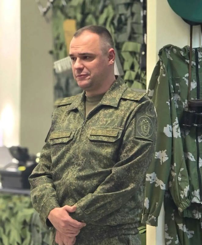 Дмитрий Огилец: Памятное мероприятие почтили своим присутствием: Заместитель Председателя Народного Совета ДНР - Дорофеев Алексей Сергеевич, руководитель Управления Минюста России по Донецкой Народной Республике -... Дмитрий Огилец: Памятное мероприятие почтили своим присутствием: Заместитель Председателя Народного Совета ДНР - Дорофеев Алексей Сергеевич, руководитель Управления Минюста России по Донецкой Народной Республике -...