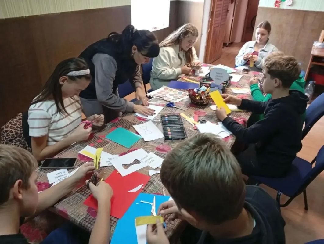 А мы продолжаем знакомить вас с мероприятиями, которые проходят в округе ко Дню отца А мы продолжаем знакомить вас с мероприятиями, которые проходят в округе ко Дню отца