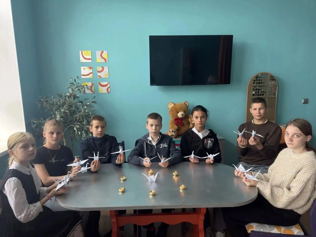Таисия Чернявская: Воспитанники Амвросиевского детского дома присоединились к Всероссийской акции «Белые журавли» Таисия Чернявская: Воспитанники Амвросиевского детского дома присоединились к Всероссийской акции «Белые журавли»