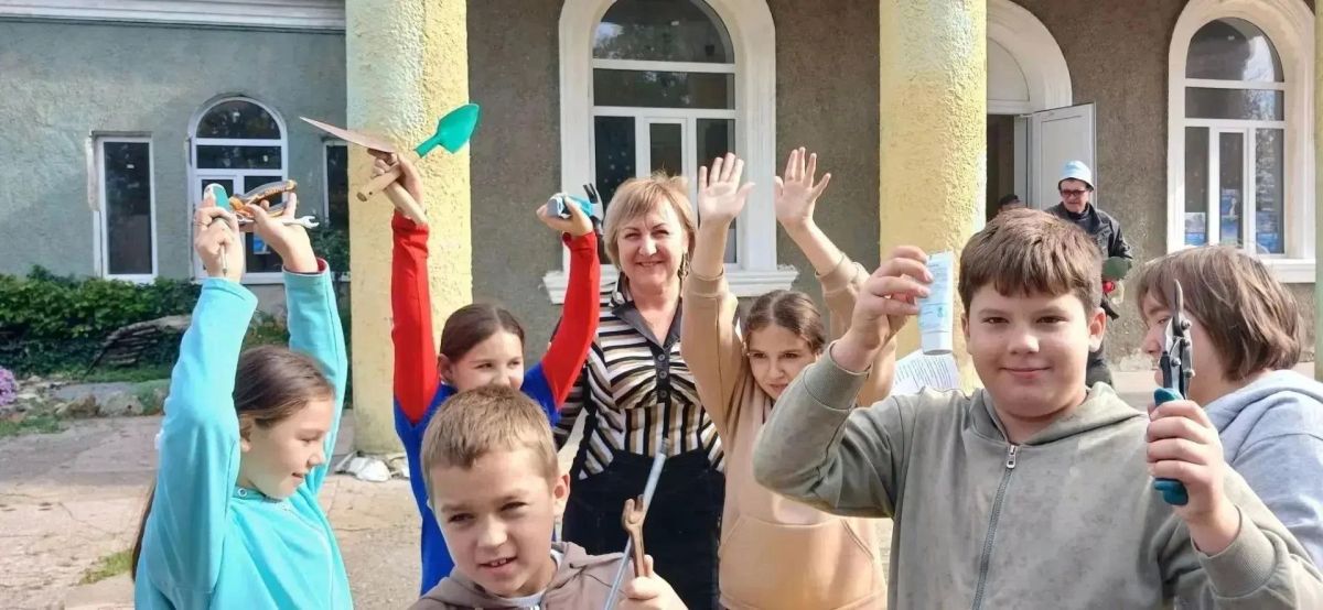В день семейного праздника,посвященного отцам и их роли в воспитании детей - "День отца в России", сотрудниками сельских Домов культуры и библиотек, с целью воспитания ,уважения и благодарности к отцам,укреплению семейных...