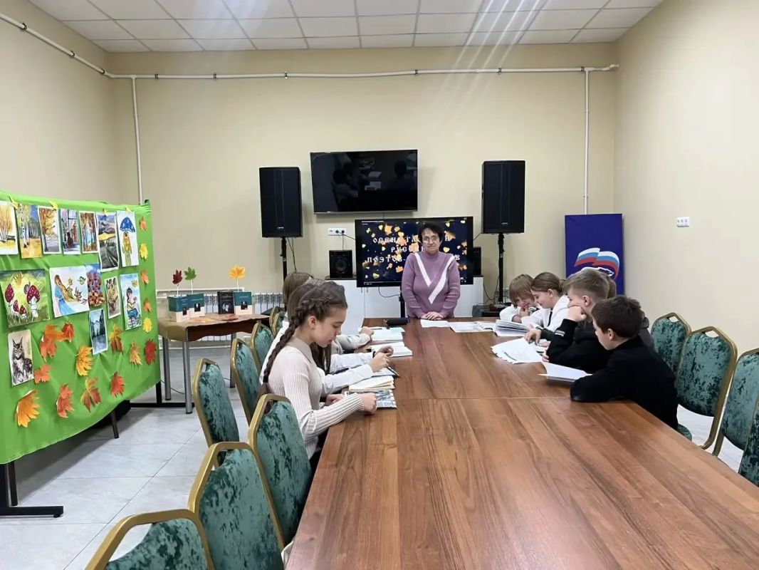 19 октября в МБУ клуб «Шахтёр» совместно с ГБОУ «СШ 18 г. о. Харцызск» прошло литературное мероприятие 19 октября в МБУ клуб «Шахтёр» совместно с ГБОУ «СШ 18 г. о. Харцызск» прошло литературное мероприятие