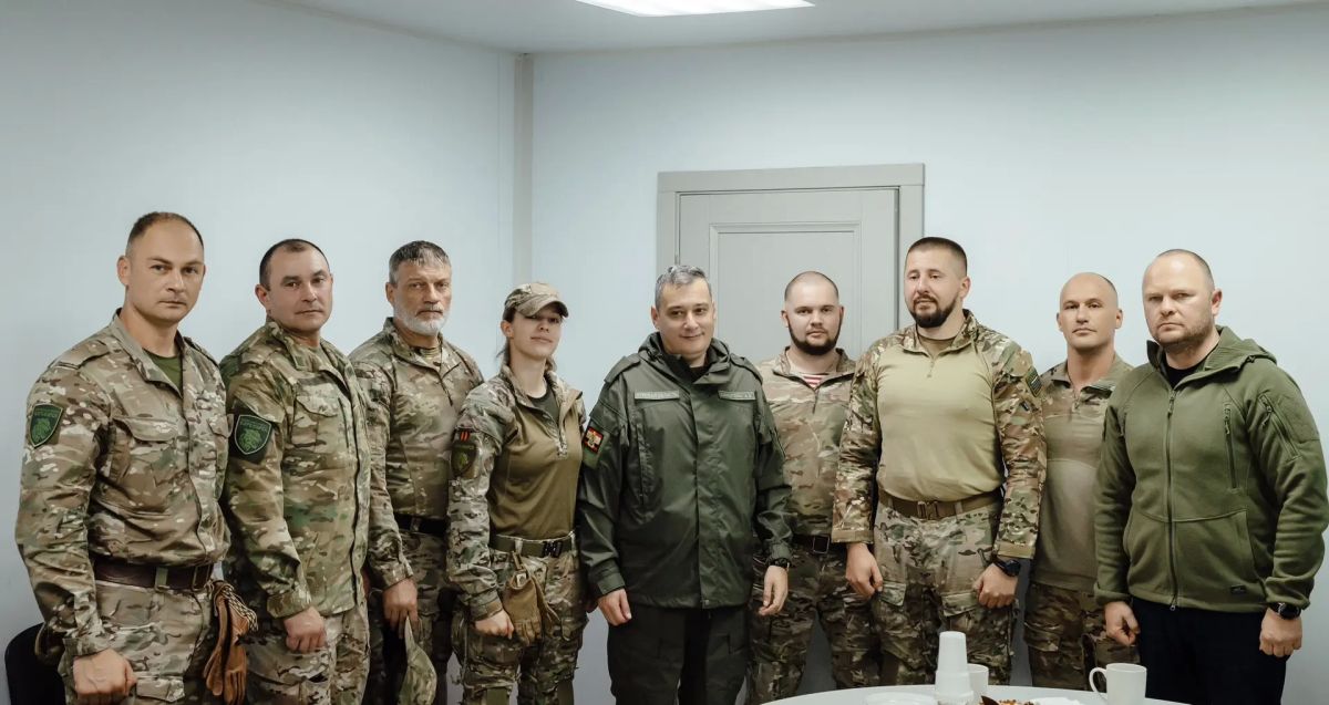 Провели рабочую встречу с бойцами группы «Араба» бригады «БАРС-Курск» Провели рабочую встречу с бойцами группы «Араба» бригады «БАРС-Курск»