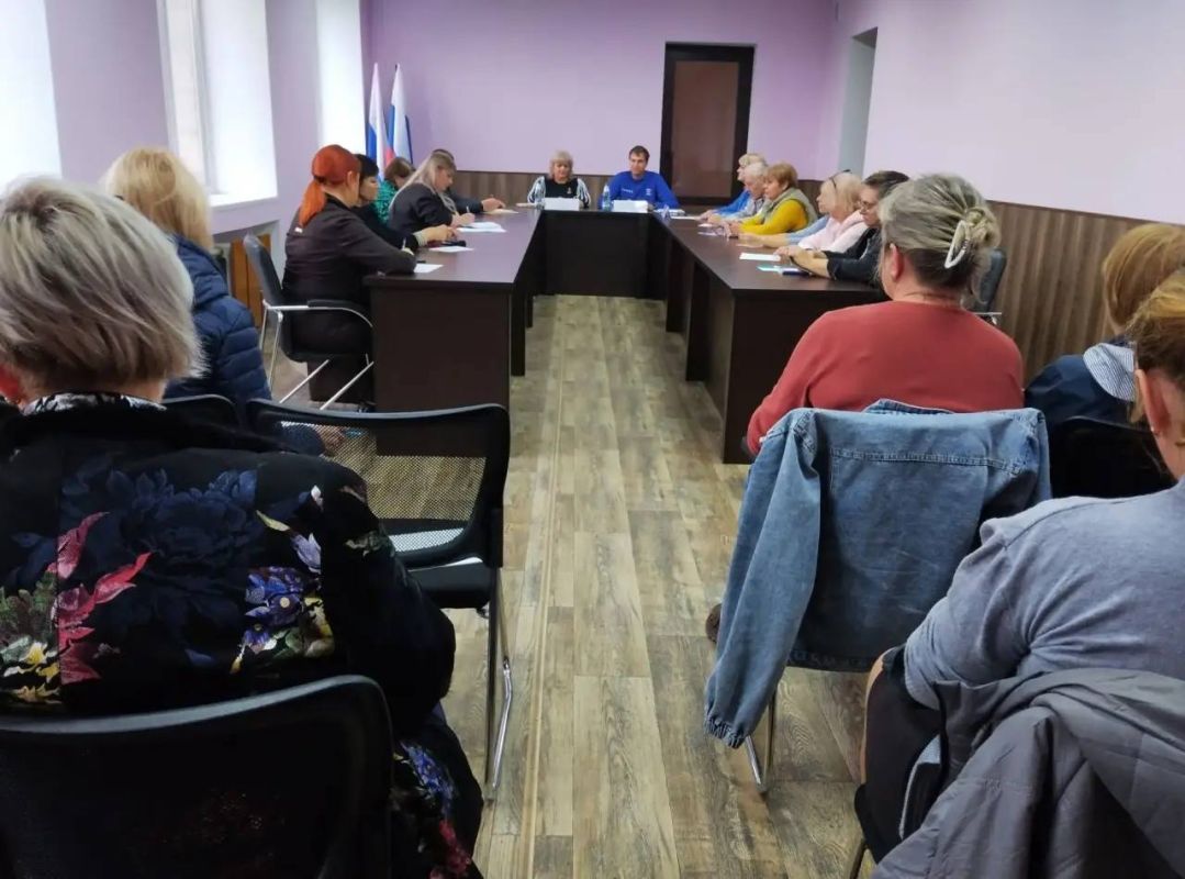 19 октября, в Управе Червоногвардейского внутригородского района Администрации городского округа Макеевка Донецкой Народной Республики прошло мероприятие с целью реализации проекта "Управдом" 19 октября, в Управе Червоногвардейского внутригородского района Администрации городского округа Макеевка Донецкой Народной Республики прошло мероприятие с целью реализации проекта "Управдом"