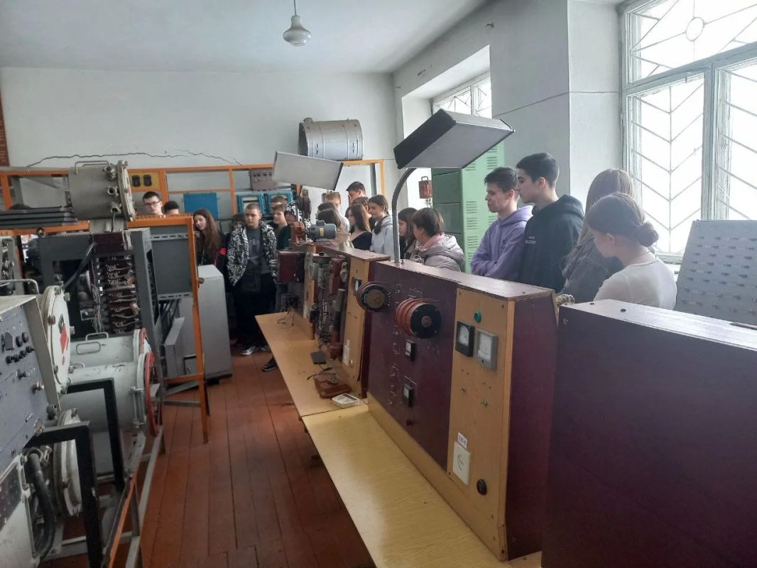 В системе среднего профессионального образования Донецкой Народной Республики прошёл Республиканский единый день открытых дверей В системе среднего профессионального образования Донецкой Народной Республики прошёл Республиканский единый день открытых дверей