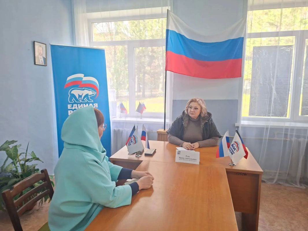 Сегодня, 20 октября, депутат Макеевского городского совета Донецкой Народной Республики Ирина Рудь провела приём граждан в общественной приемной Кировского внутригородского района городского округа Макеевка