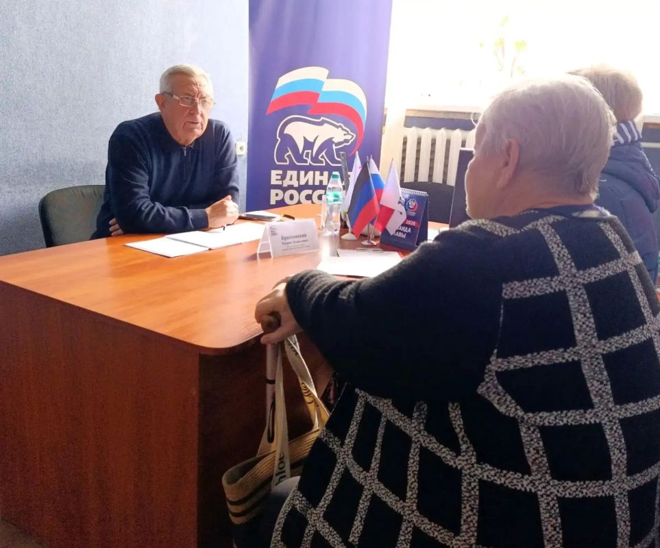 Наталья Бегуненко: Сегодня, 21 октября, в общественной приёмной партии Единая Россия Петровского района г. Донецка состоялся приём граждан Наталья Бегуненко: Сегодня, 21 октября, в общественной приёмной партии Единая Россия Петровского района г. Донецка состоялся приём граждан