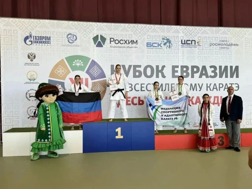 Министр спорта и туризма ДНР Максим Швец поздравил наших каратистов с отличным выступлением на XII Кубке Евразии по всестилевому каратэ, который прошёл в городе Салават, Республика Башкортостан! Министр спорта и туризма ДНР Максим Швец поздравил наших каратистов с отличным выступлением на XII Кубке Евразии по всестилевому каратэ, который прошёл в городе Салават, Республика Башкортостан!