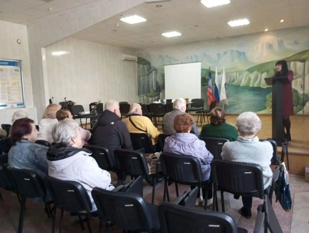 Встреча с представителями «Донбассгаза» Встреча с представителями «Донбассгаза»