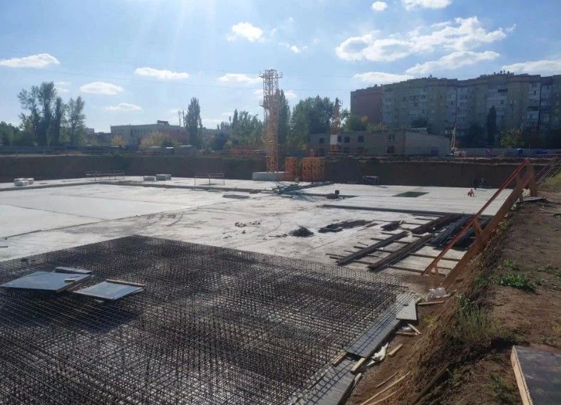 В Донецке продолжается строительство нового жилого комплекса В Донецке продолжается строительство нового жилого комплекса