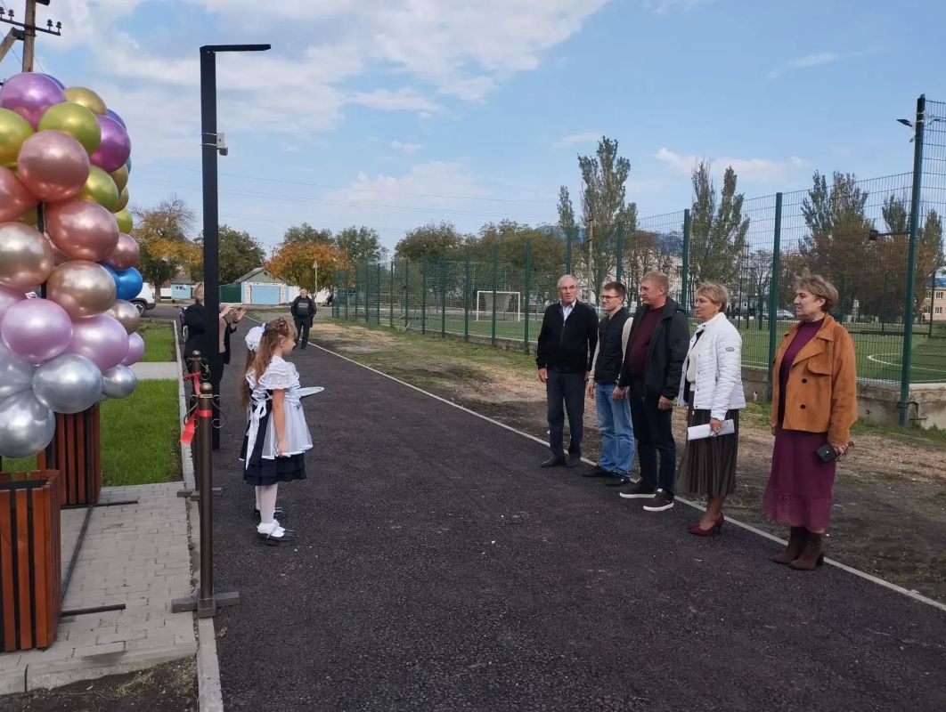Сергей Юзвинкевич: В селе Заря состоялось важное и радостное событие — торжественное открытие нового парка «Семья», благоустроенного в рамках федерального проекта «Формирование комфортной городской среды»