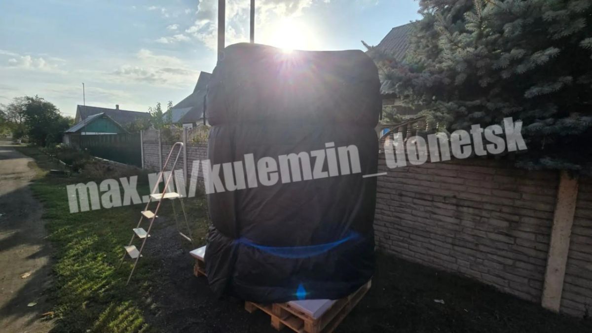 В Донецке продолжаются работы по установке дополнительных резервуаров для технической воды В Донецке продолжаются работы по установке дополнительных резервуаров для технической воды