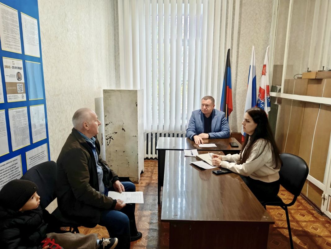 Глава Снежного ответил на вопросы жителей Глава Снежного ответил на вопросы жителей