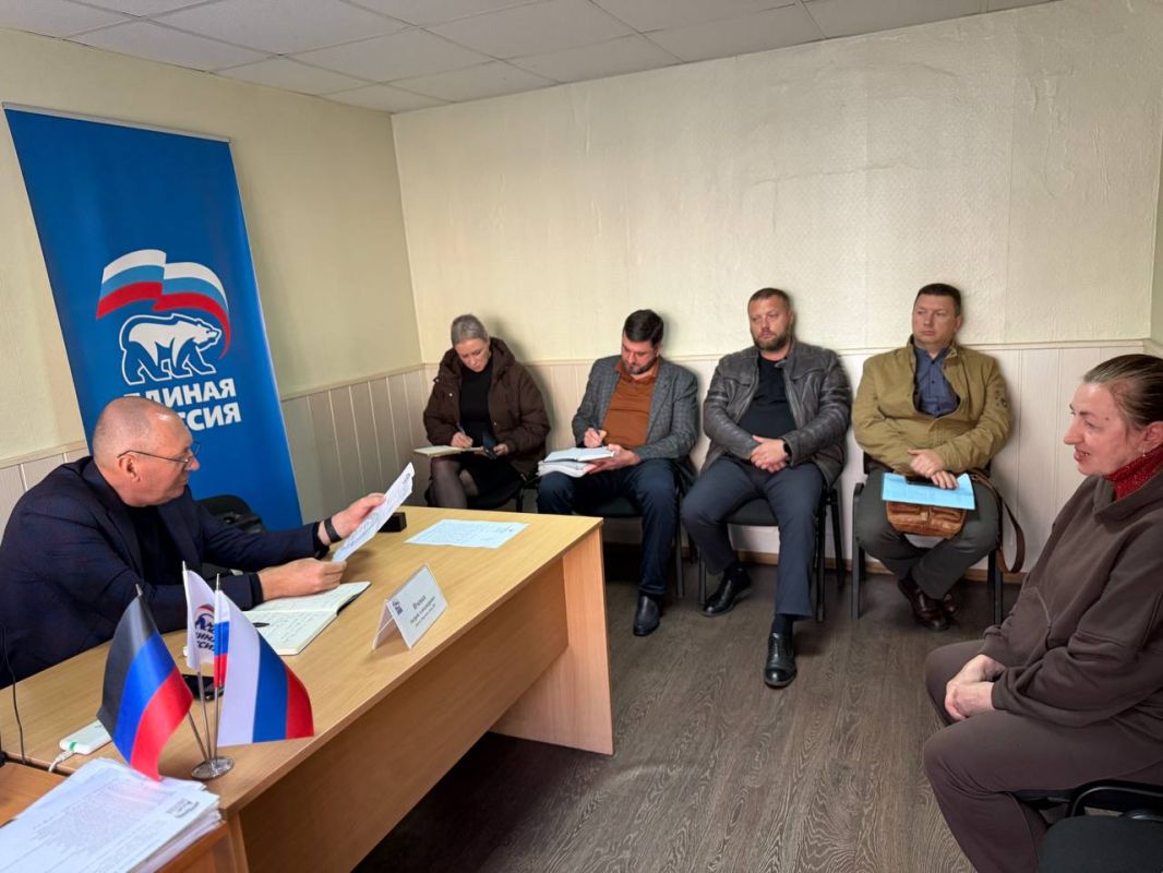 В Снежном прошел приём депутата Народного Совета ДНР В Снежном прошел приём депутата Народного Совета ДНР