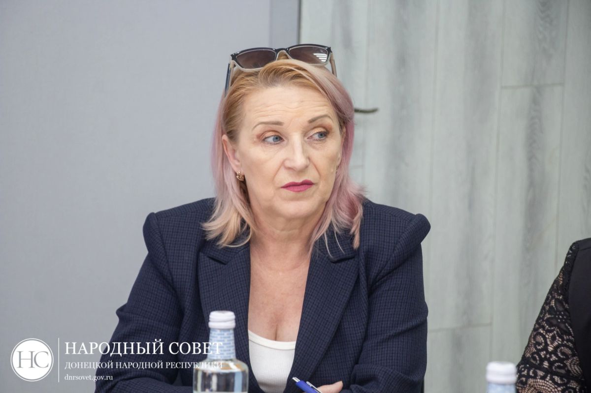 Единой командой: депутаты прорабатывают вопросы социальной политики с исполнительной властью Единой командой: депутаты прорабатывают вопросы социальной политики с исполнительной властью