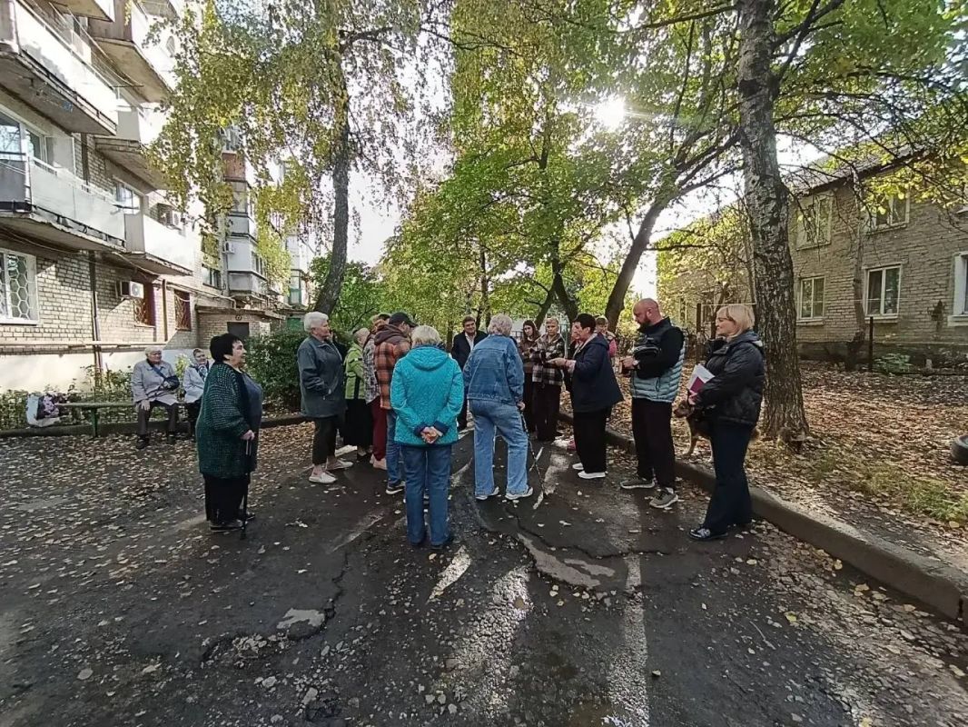 В Червоногвардейском районе Макеевки прошла встреча с жителями жилого массива Крупской