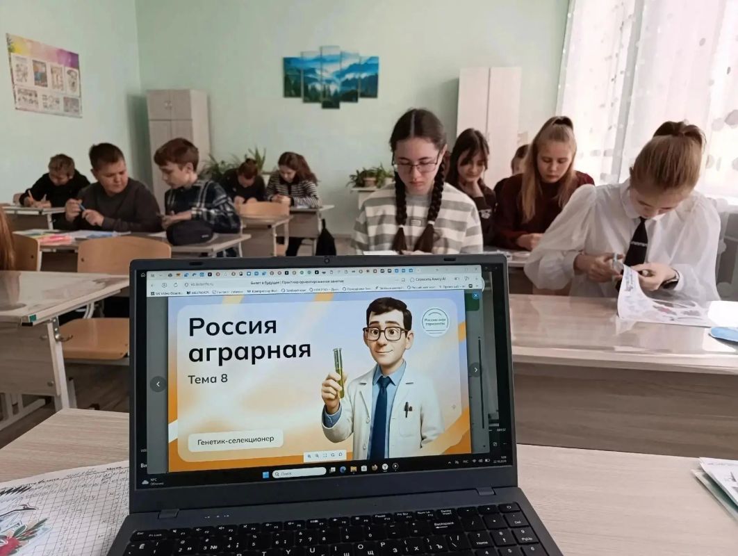 «Формула выбора профессии»: школьники Республики учатся осознанно выбирать свой путь «Формула выбора профессии»: школьники Республики учатся осознанно выбирать свой путь