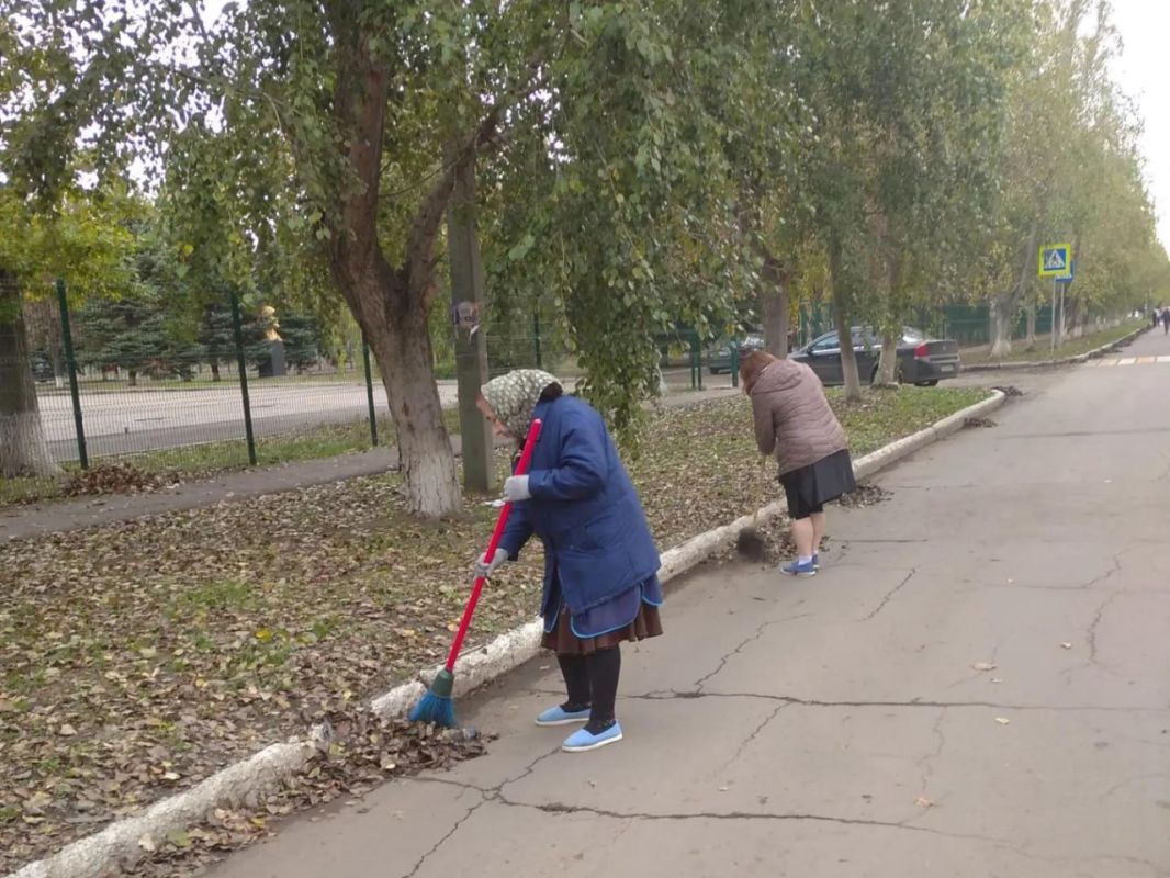 В Кировском прошел традиционный субботник