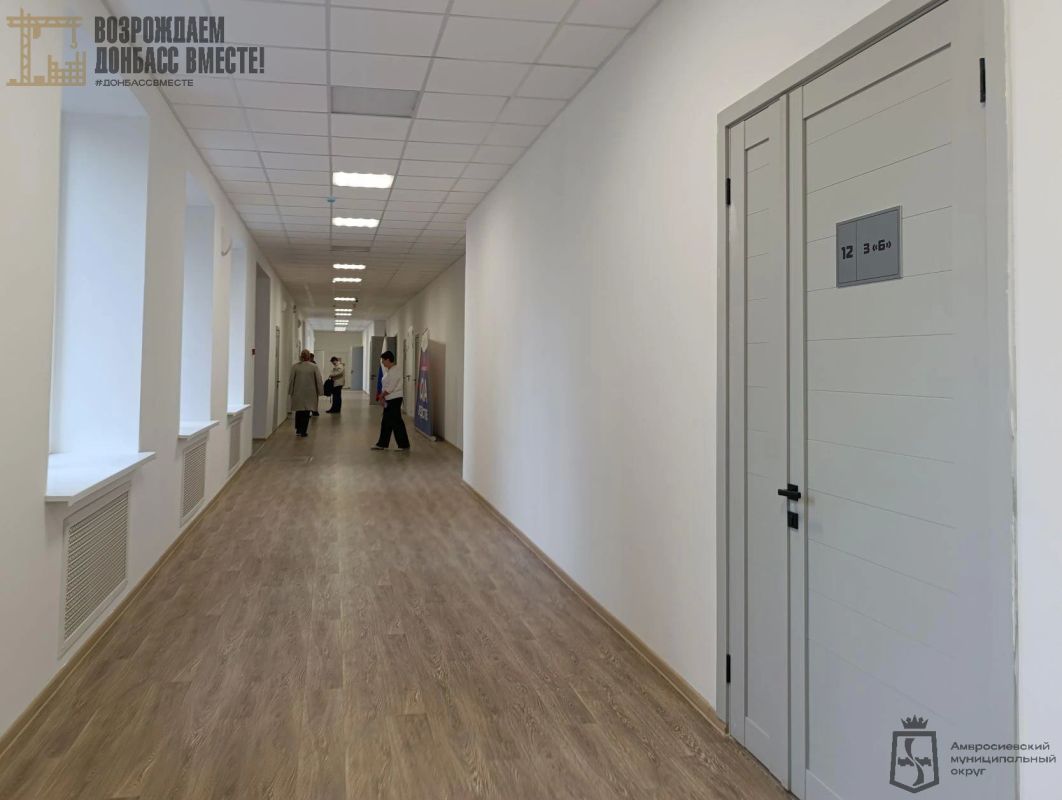 Игорь Лызов: При поддержке Амурской области в школе №2 Амвросиевки завершен ремонт первого этажа Игорь Лызов: При поддержке Амурской области в школе №2 Амвросиевки завершен ремонт первого этажа