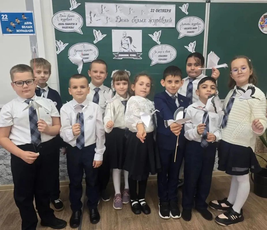 Школьники Кировского отдали дань уважения защитникам Родины Школьники Кировского отдали дань уважения защитникам Родины
