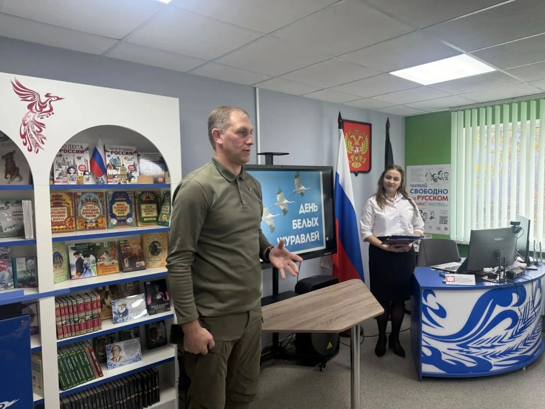 Александр Шатов: В Шахтерске провели урок-реквием «Сохраним всю память прожитых боев» Александр Шатов: В Шахтерске провели урок-реквием «Сохраним всю память прожитых боев»