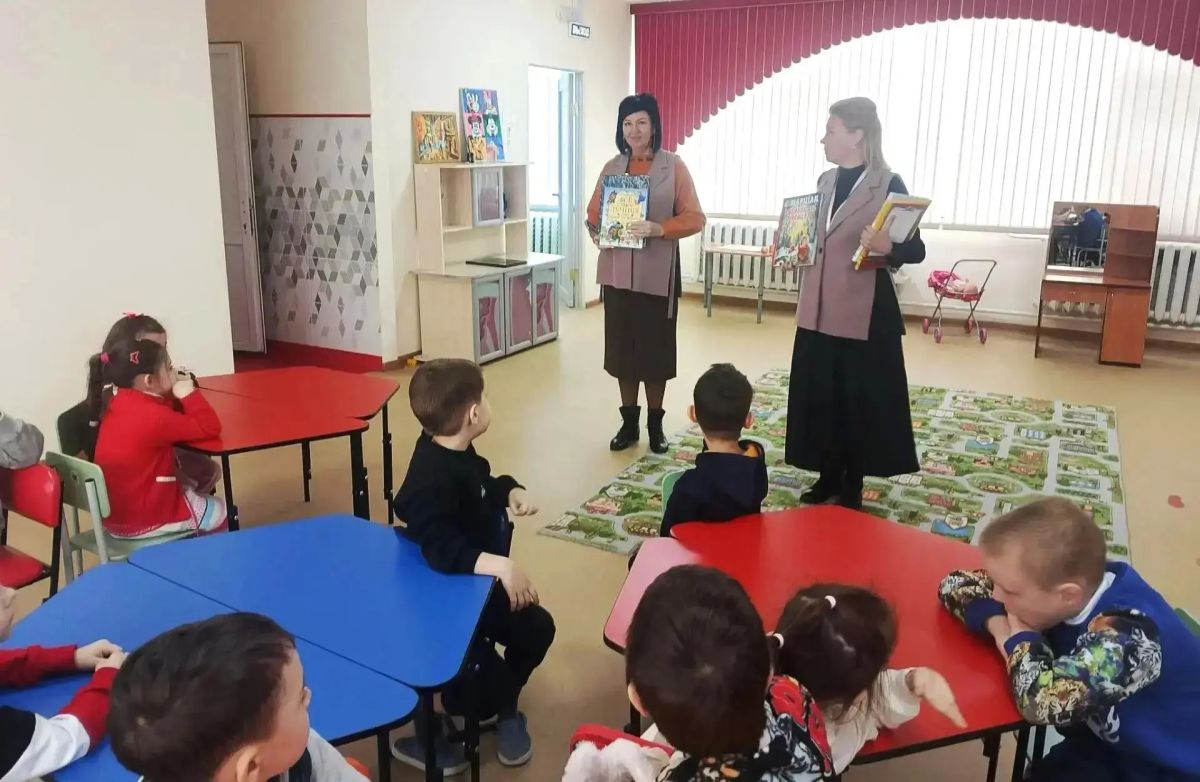 Дошколята детского сада № 2 «Золотой ключик» побывали в гостях у Маршака Дошколята детского сада № 2 «Золотой ключик» побывали в гостях у Маршака