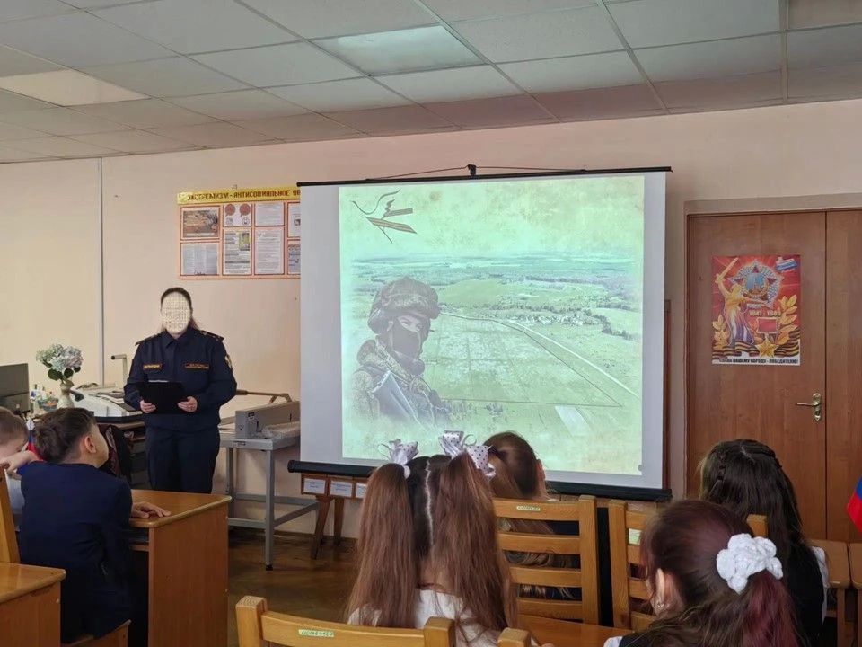 Литературное мероприятие. В рамках партийного проекта Единой России "Историческая Память" центральная городская библиотека имени А.И. Куприна для обучающихся 6-А класса Гимназии им. Г.Т Литературное мероприятие. В рамках партийного проекта Единой России "Историческая Память" центральная городская библиотека имени А.И. Куприна для обучающихся 6-А класса Гимназии им. Г.Т