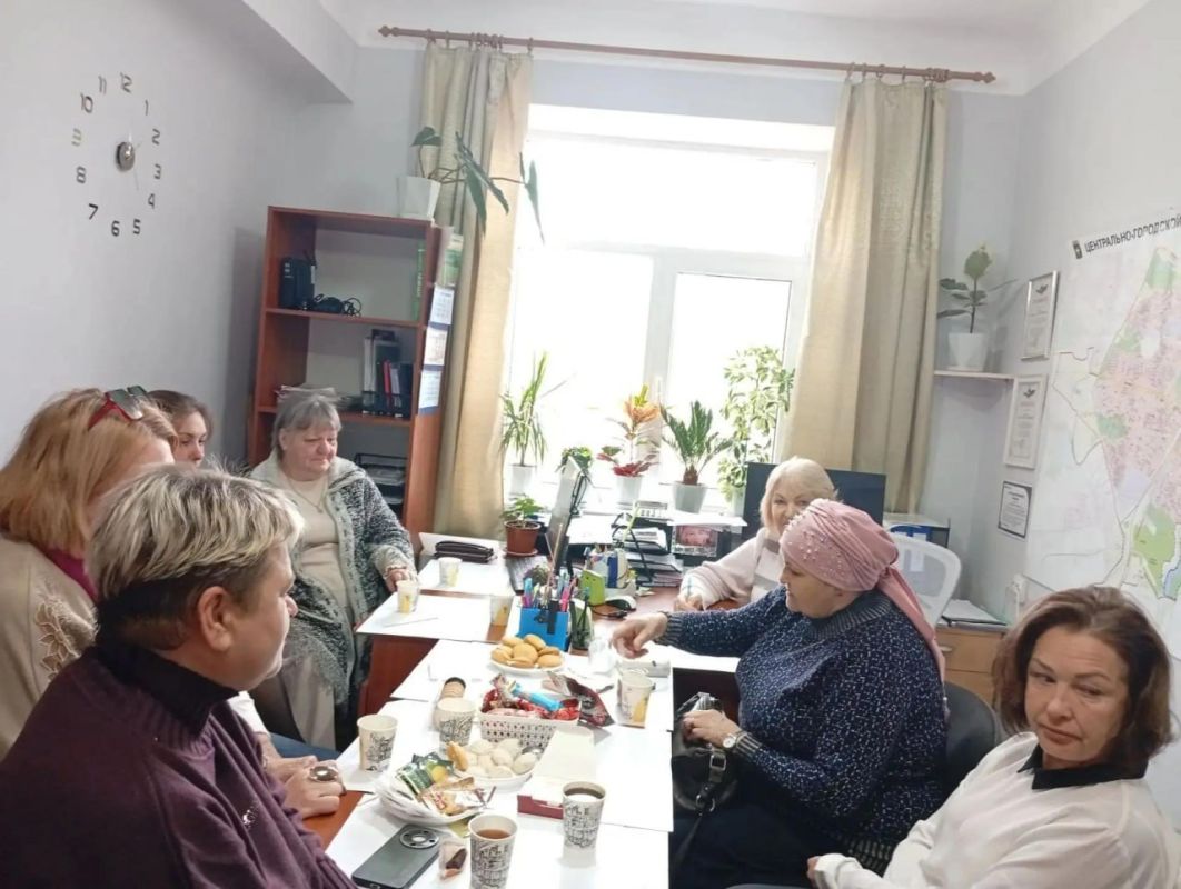 Роман Конев: 22 октября в рамках всероссийского проекта «Единой России» «ТОС — малым территориям большое будущее!» прошла встреча с представителями территориальных общественных самоуправлений Роман Конев: 22 октября в рамках всероссийского проекта «Единой России» «ТОС — малым территориям большое будущее!» прошла встреча с представителями территориальных общественных самоуправлений