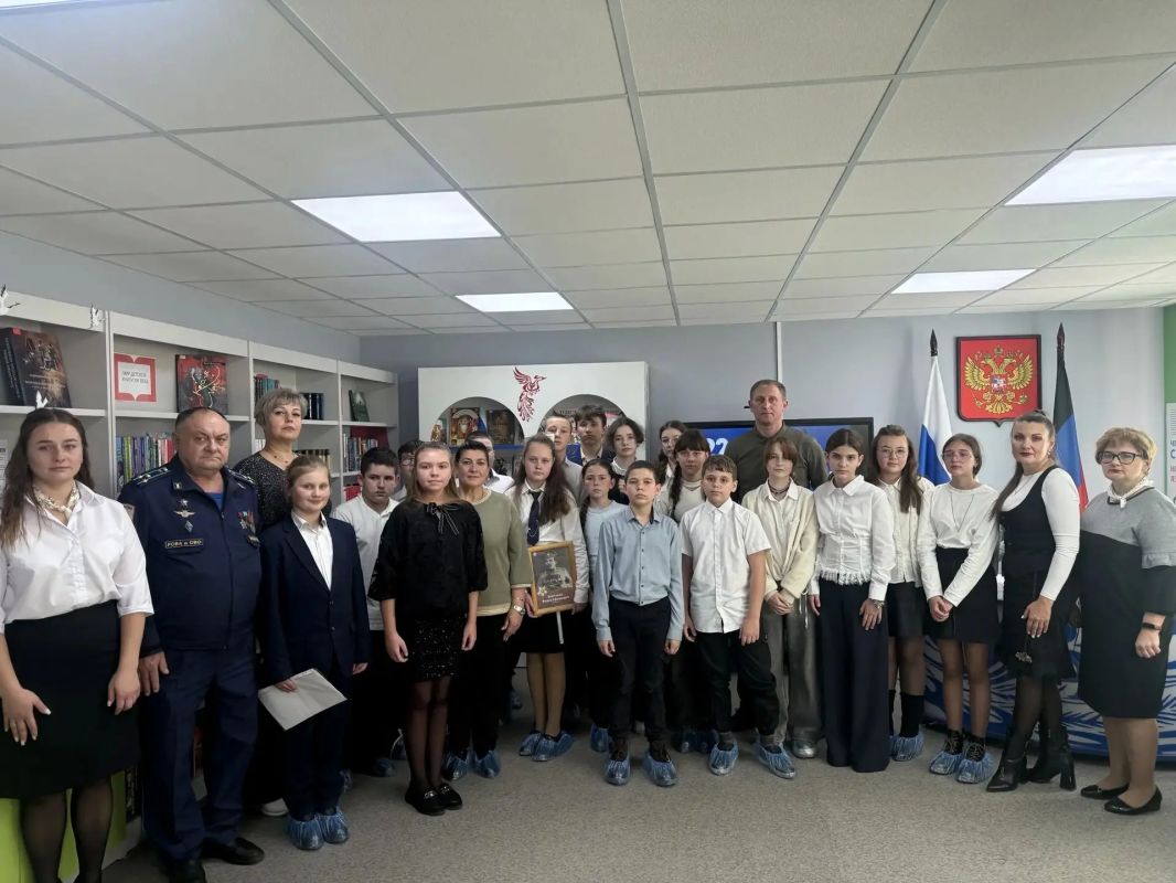 В Шахтерске провели урок-реквием «Сохраним всю память прожитых боев» В Шахтерске провели урок-реквием «Сохраним всю память прожитых боев»