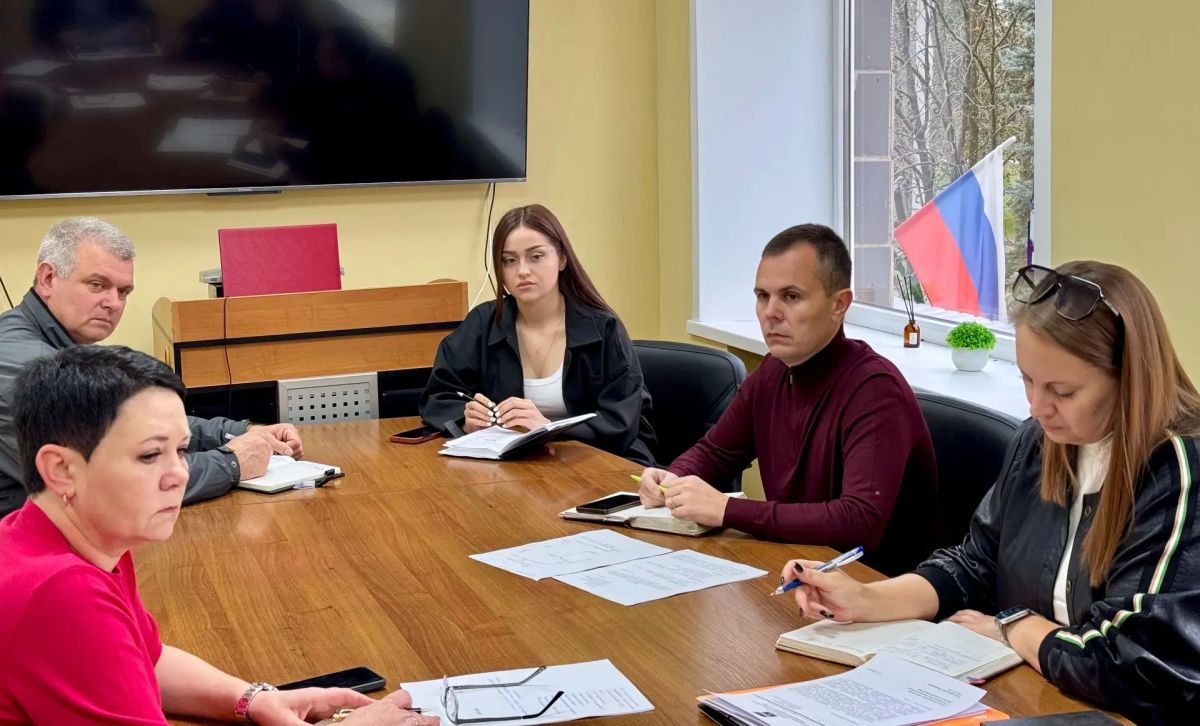 Глава округа Алексей Черкашин провел оперативное совещание по актуальным вопросам округа Глава округа Алексей Черкашин провел оперативное совещание по актуальным вопросам округа
