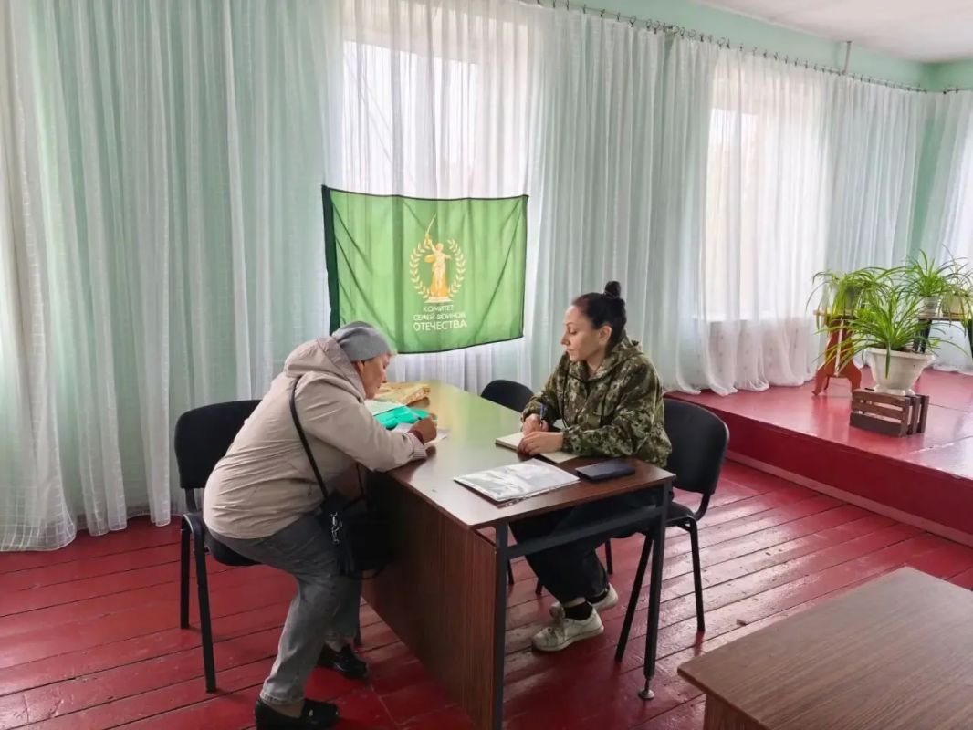 Помощь рядом: в Рассыпном прошла выездная консультация КСВО Помощь рядом: в Рассыпном прошла выездная консультация КСВО