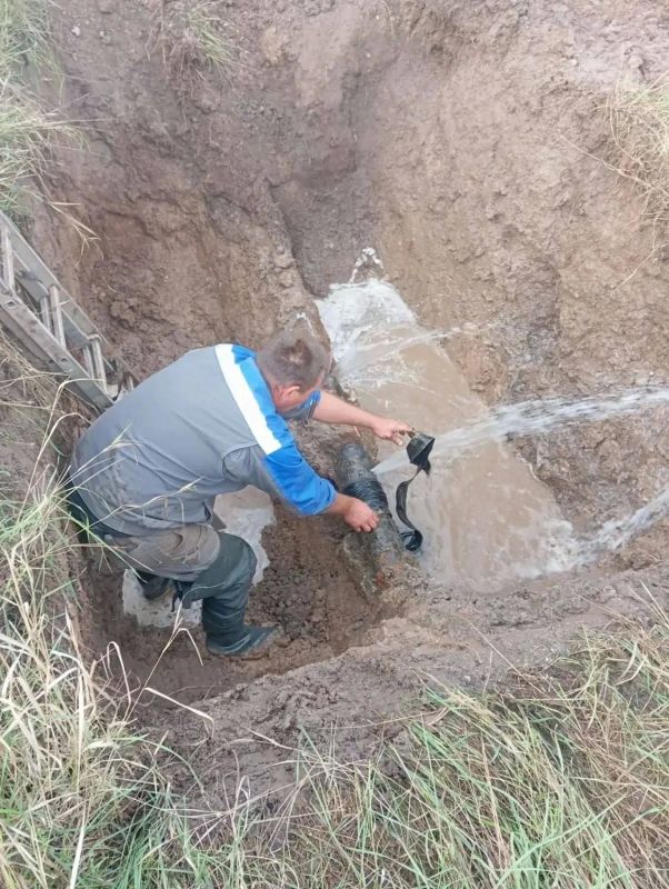 Бригады Мособлводоканала заменили насос на скважине в селе Витава ДНР Бригады Мособлводоканала заменили насос на скважине в селе Витава ДНР