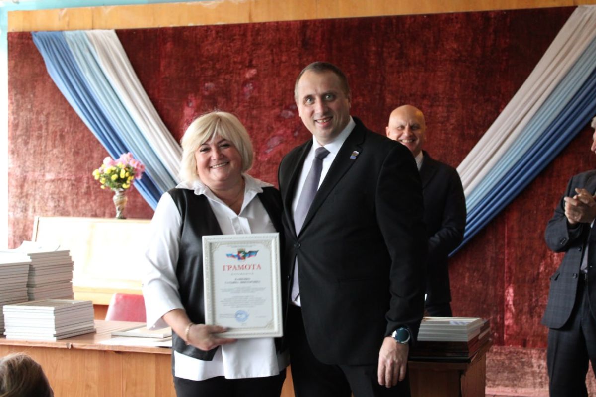 Иван Приходько: В Горловке отметили тех, кто ежедневно обеспечивает работу общественного транспорта Иван Приходько: В Горловке отметили тех, кто ежедневно обеспечивает работу общественного транспорта