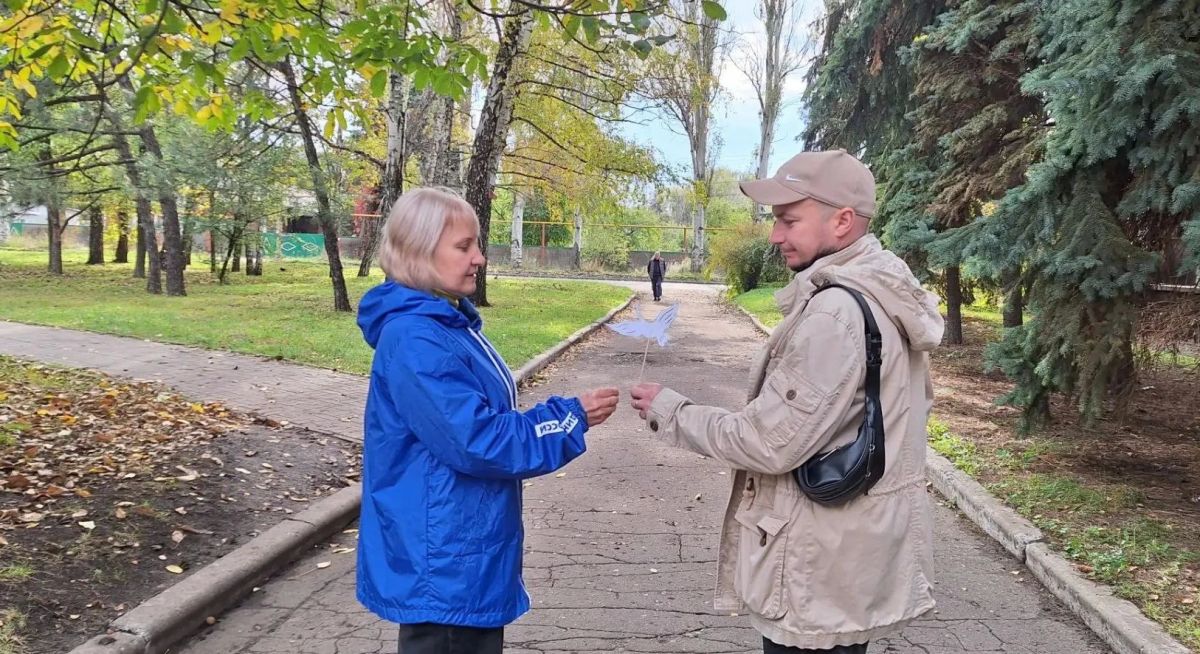 В Советском внутригородском районе городского округа Макеевка состоялась патриотическая акция «Белые журавли» В Советском внутригородском районе городского округа Макеевка состоялась патриотическая акция «Белые журавли»