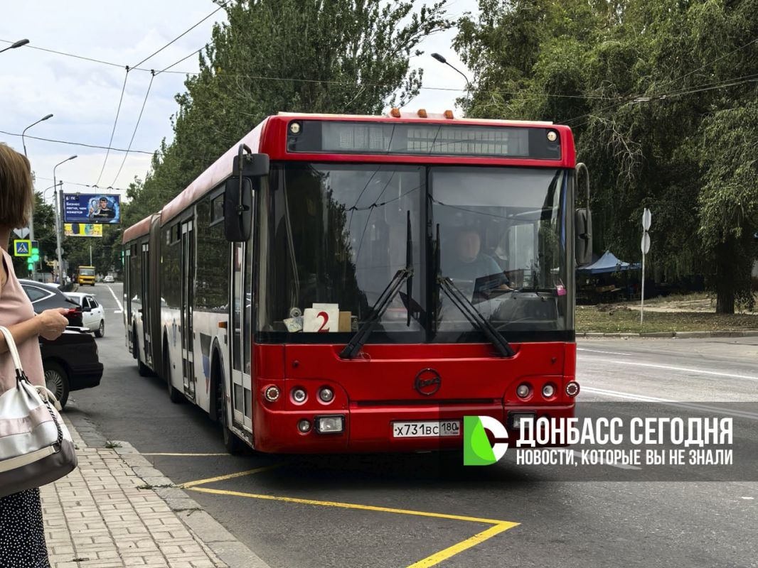 На маршруте №2 в Донецке заменят шесть автобусов