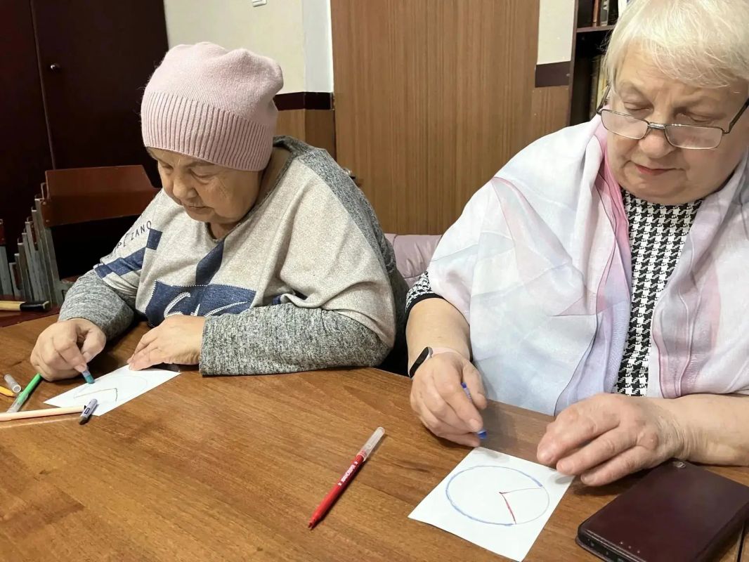 Под крылом белого журавля: в Шахтерске почтили память павших воинов Под крылом белого журавля: в Шахтерске почтили память павших воинов