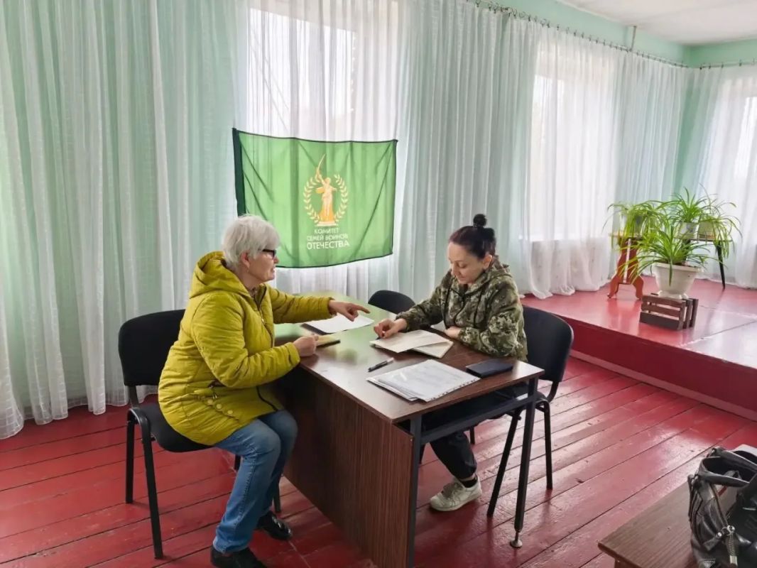 Помощь рядом: в Рассыпном прошла выездная консультация КСВО Помощь рядом: в Рассыпном прошла выездная консультация КСВО