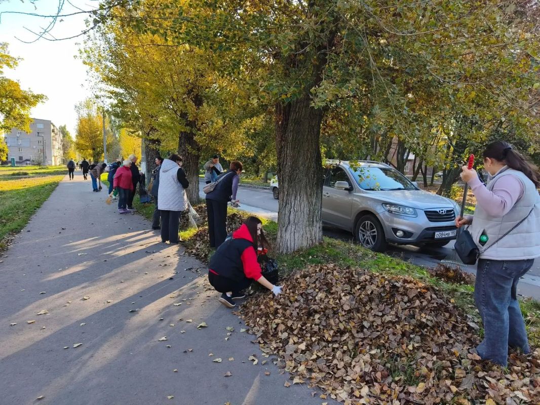 В Кировском районе Макеевки прошёл общегородской субботник В Кировском районе Макеевки прошёл общегородской субботник