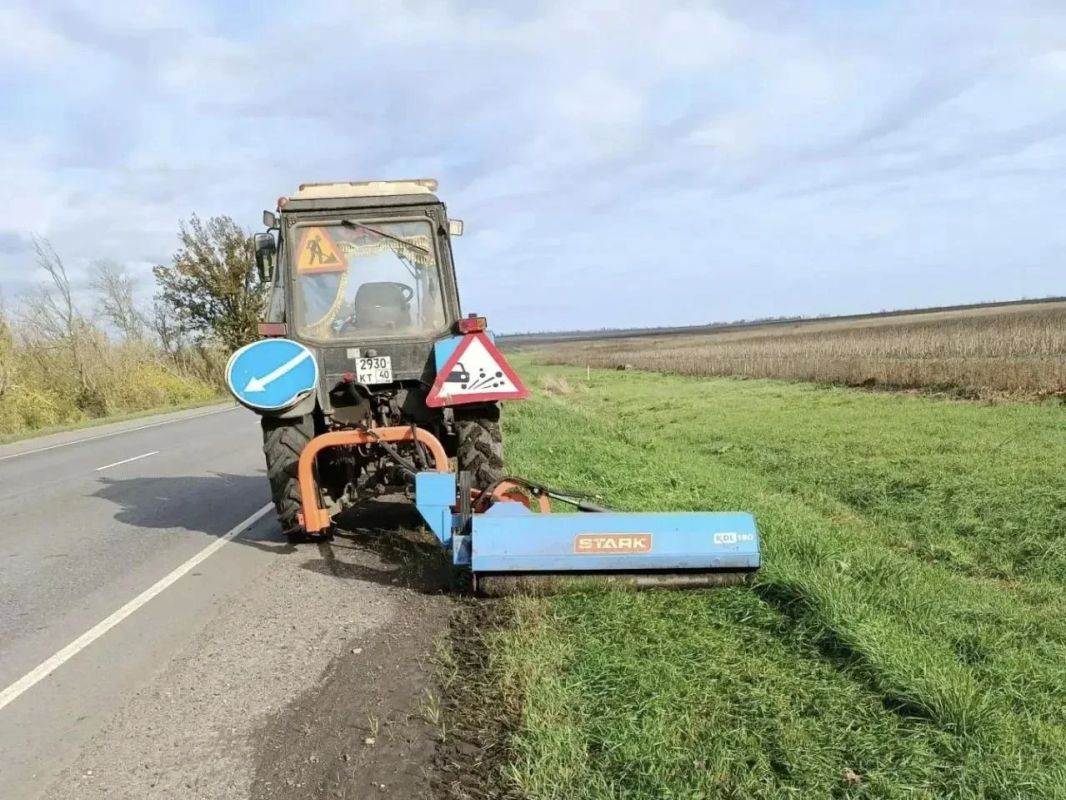 В рамках осеннего содержания автомобильных дорог общего пользования за минувшую неделю выполнили ряд мероприятий по обеспечению безопасности и порядка на дорогах В рамках осеннего содержания автомобильных дорог общего пользования за минувшую неделю выполнили ряд мероприятий по обеспечению безопасности и порядка на дорогах