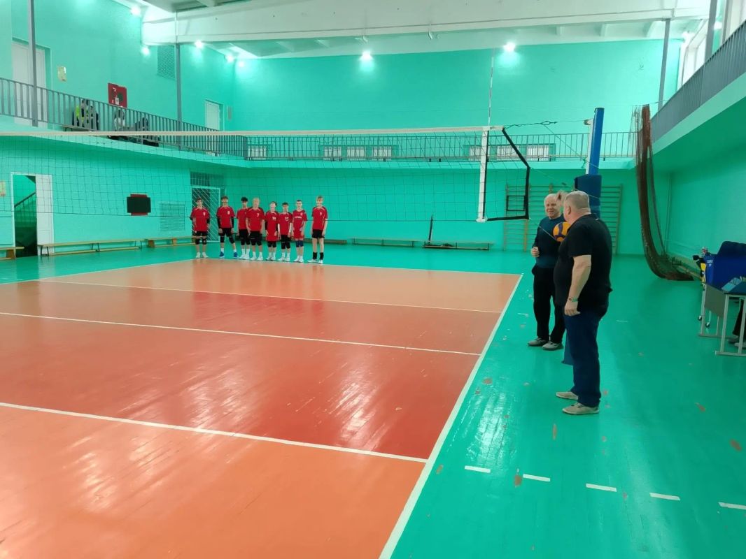 Игорь Лызов: В городе Макееве прошло Первенство Донецкой Народный Республики по волейболу среди юношей 2012 и младше годов рождения Игорь Лызов: В городе Макееве прошло Первенство Донецкой Народный Республики по волейболу среди юношей 2012 и младше годов рождения