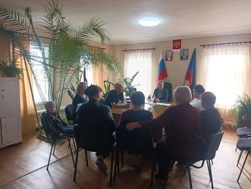 Квалифицированные консультации на месте: представители опеки и попечительства встретились с жителями Андреевки