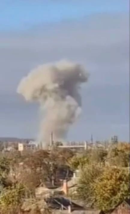 Юрий Котенок: БпЛА ВС РФ нанесли удар по целям в оккупированном Славянске (ДНР)