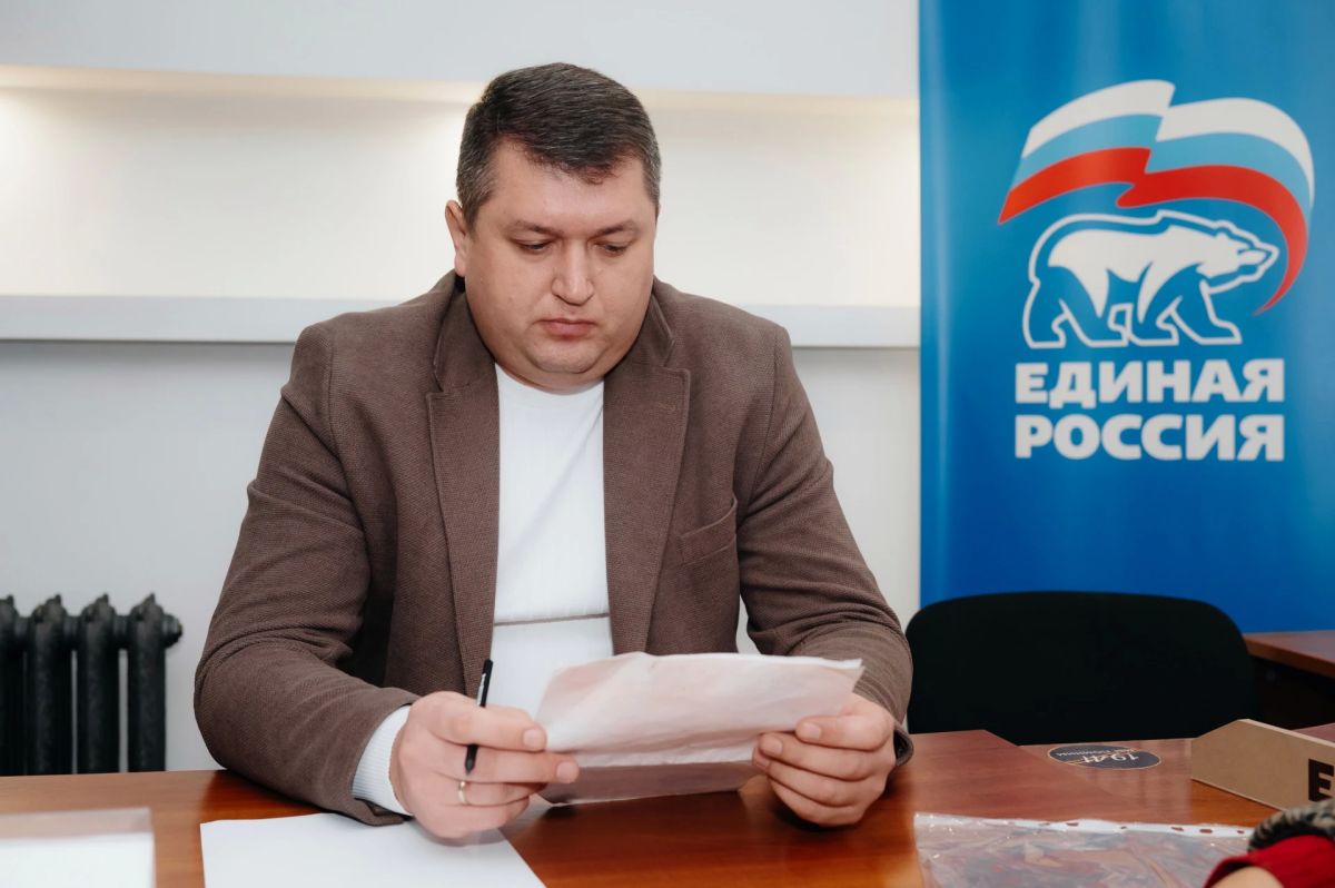 Льготы, жильё, компенсации: жители ДНР получили разъяснения на приёме у депутатов и специалистов Льготы, жильё, компенсации: жители ДНР получили разъяснения на приёме у депутатов и специалистов