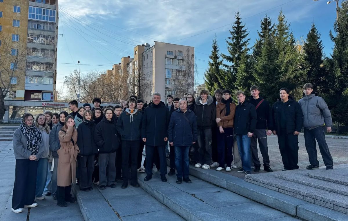 Сегодня принимаю участие в торжественных мероприятиях, посвящённых 35-летию музея памяти воинов-интернационалистов «Шурави» Сегодня принимаю участие в торжественных мероприятиях, посвящённых 35-летию музея памяти воинов-интернационалистов «Шурави»