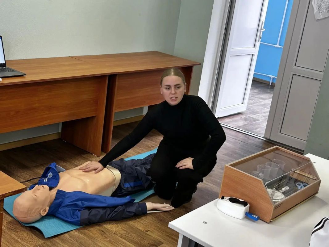 «Один день в колледже»: школьники Шахтёрского округа знакомятся с профессией педагога «Один день в колледже»: школьники Шахтёрского округа знакомятся с профессией педагога
