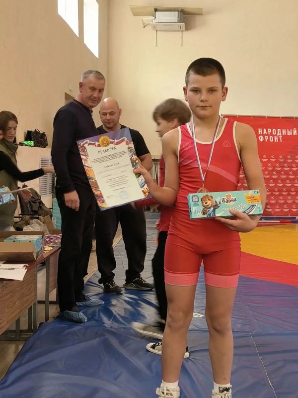 Успешное выступление юных борцов Ждановки Успешное выступление юных борцов Ждановки