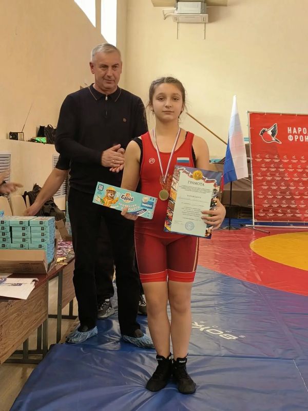 Успешное выступление юных борцов Ждановки Успешное выступление юных борцов Ждановки