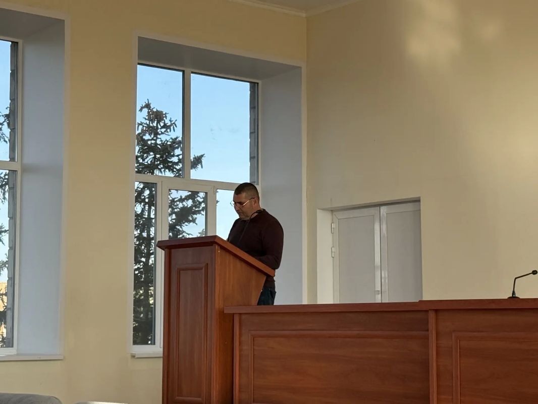 Исполняющий полномочия главы Мангушского муниципального округа Алёна Кошевая провела расширенное аппаратное совещание с руководителями структурных подразделений и служб округа Исполняющий полномочия главы Мангушского муниципального округа Алёна Кошевая провела расширенное аппаратное совещание с руководителями структурных подразделений и служб округа