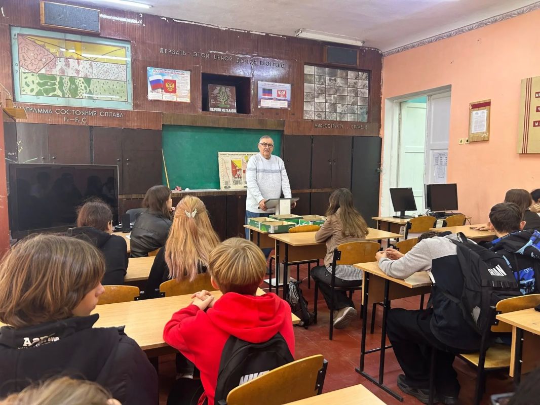 Сергей Ермаков: В городском округе Снежное проходят профориентационные мероприятия, помогающие школьникам сделать осознанный выбор профессии Сергей Ермаков: В городском округе Снежное проходят профориентационные мероприятия, помогающие школьникам сделать осознанный выбор профессии