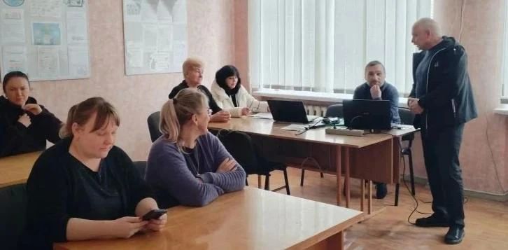 В Калининском районе Горловки состоялись встречи лидеров общественного мнения с жителями В Калининском районе Горловки состоялись встречи лидеров общественного мнения с жителями